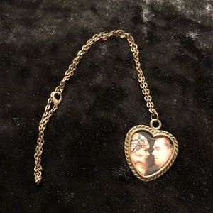 Great Gatsby Film Necklace and Book Earring Set